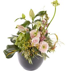 Flower arrangement in soft pastel tones