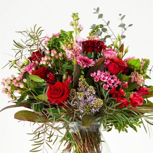 Special bouquet with red and pink flowers