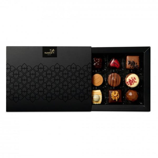 A box with 12 delicious Chocolate Bonbons